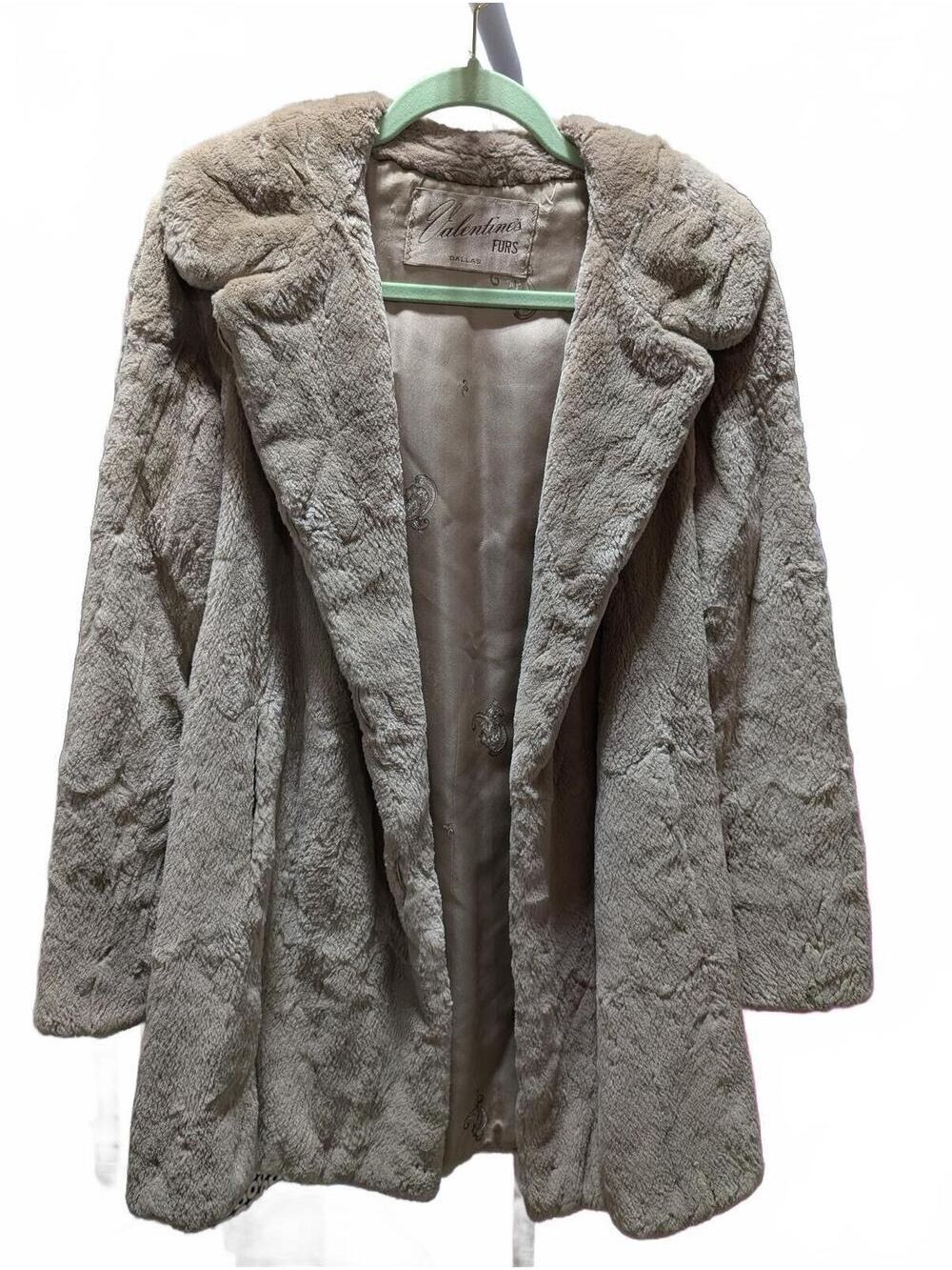 Valentine's Furs Vintage Beige Sheared Beaver Fur Coat Sz M